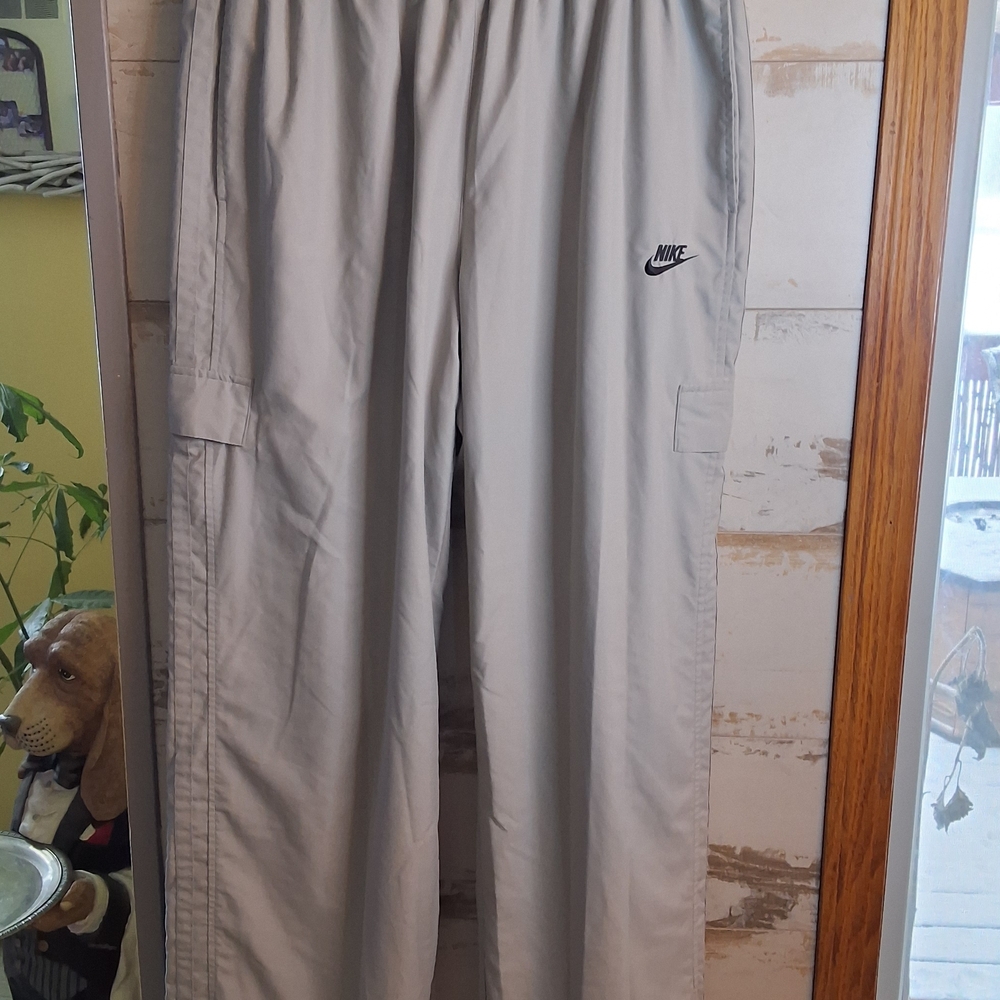 Nike Men's Gray Pants